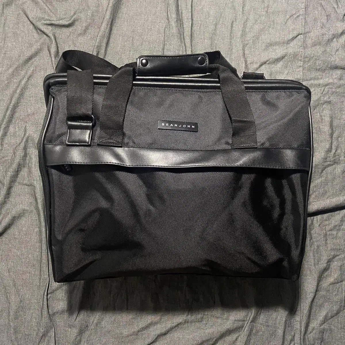 Sean john duffle bag sales